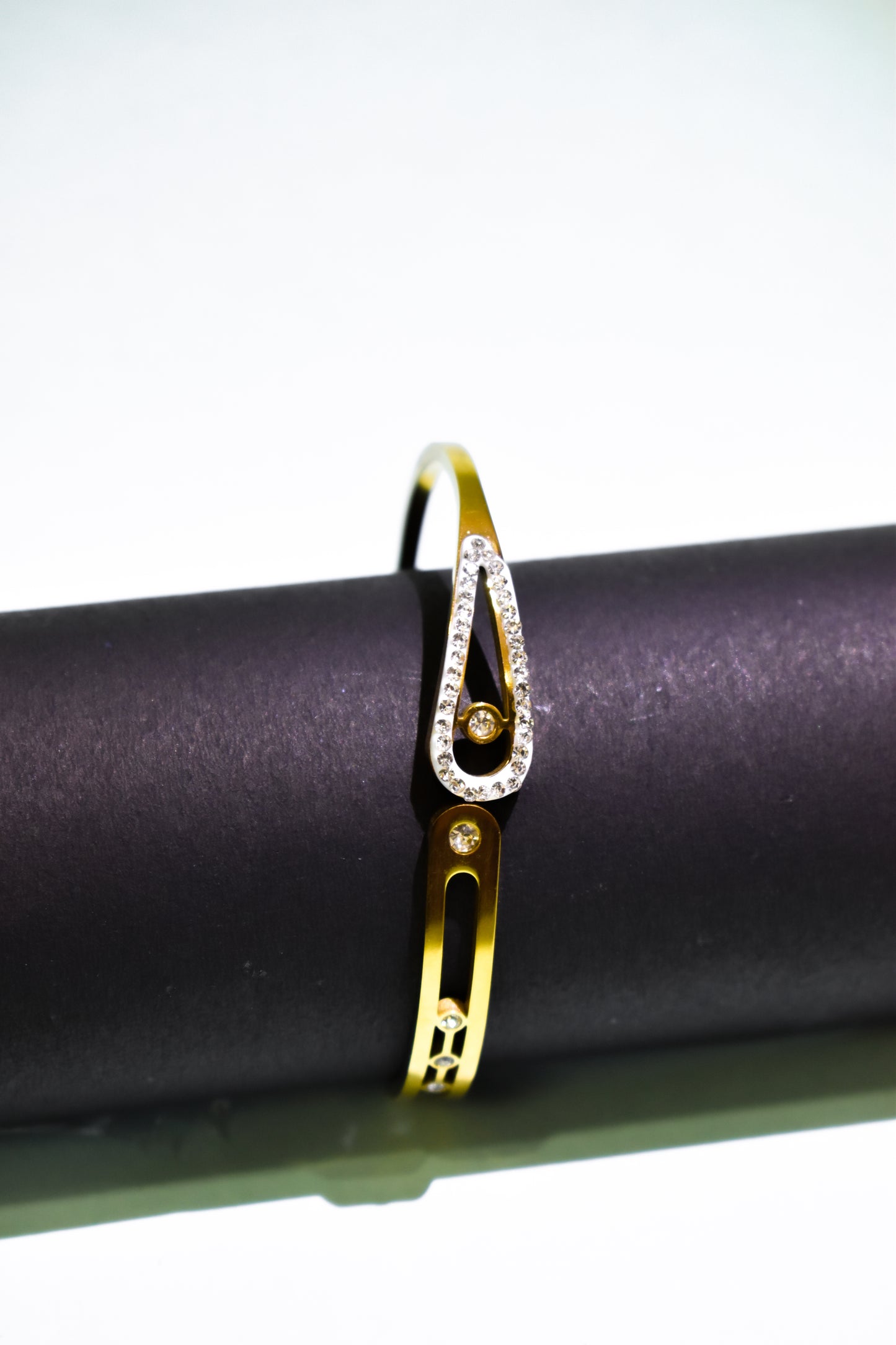 Modern Teardrop CZ Accent Gold Bracelet